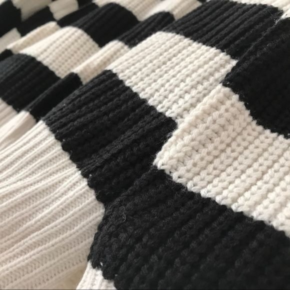 For The Republic Horizontal Striped Knit Sweater Size Large - Picture 3 of 5